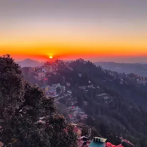 Hotel The Ashoka 300mts Walkable From Mall Road, Shimla
